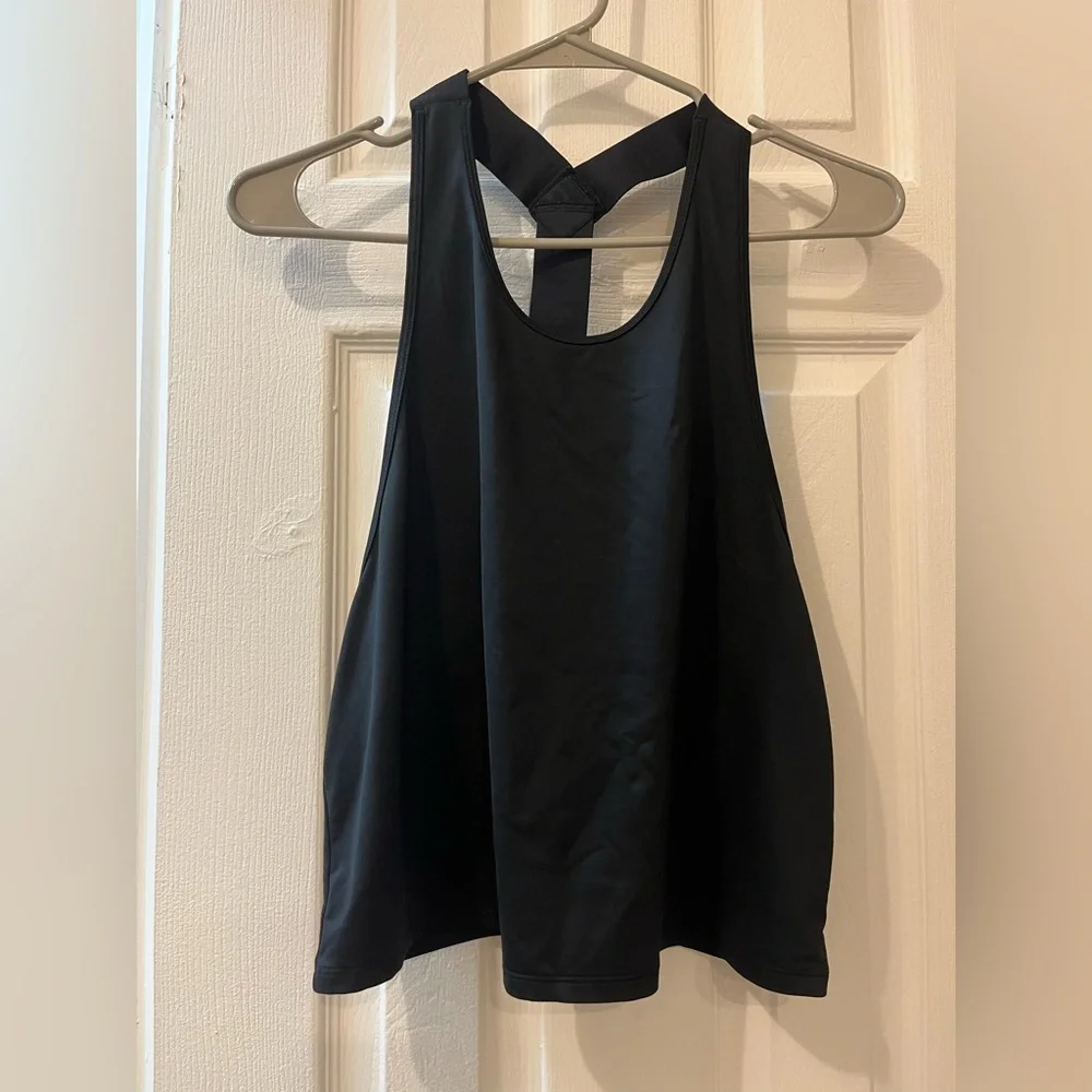 Under Armour Heather Gray and Black Tank Tops - Picture 4 of 5